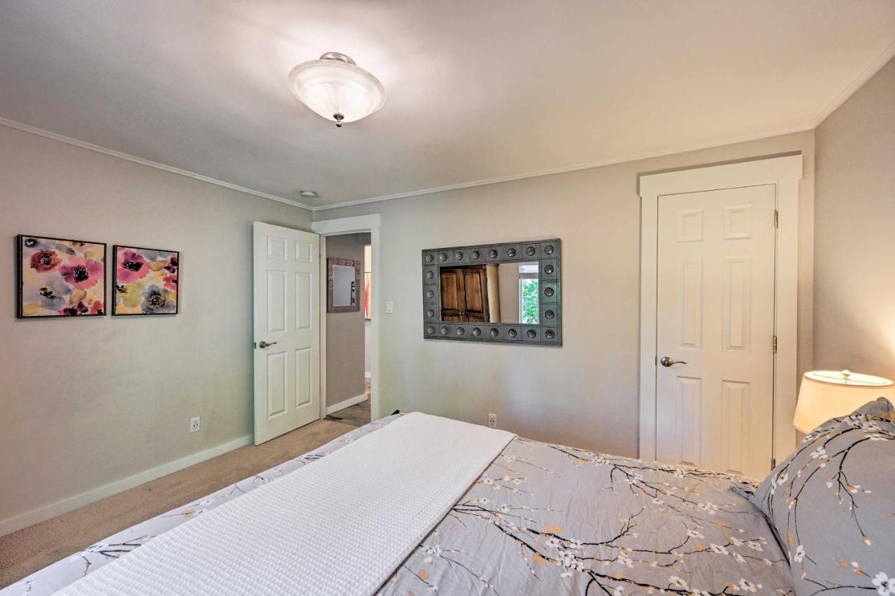 Family-Friendly Kirkland Home About 1 Mi To Downtown المظهر الخارجي الصورة
